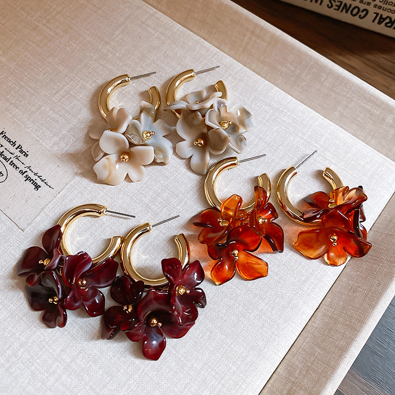 Cluster Stud Ear - Brincos Pendentes Maillard com Agrupamentos de