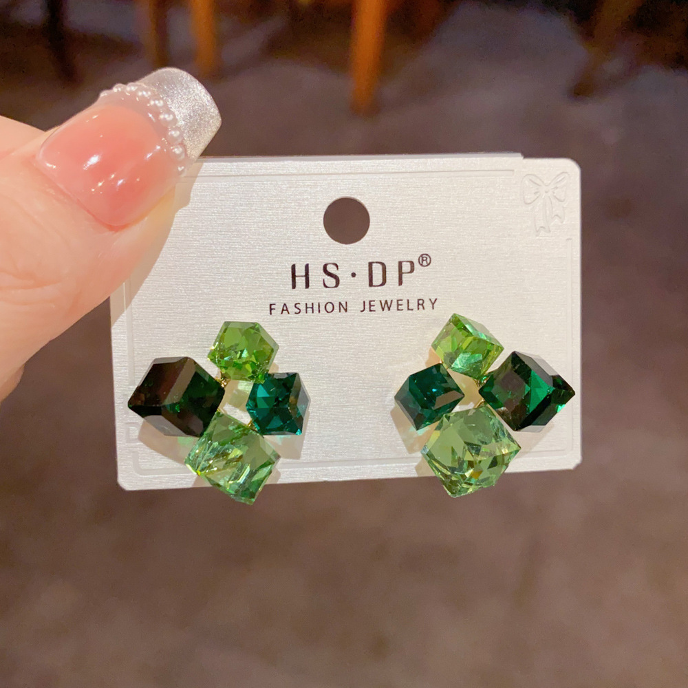 Brincos de Cubo Geométrico Ver - Cluster Stud Ear avaliação e preço