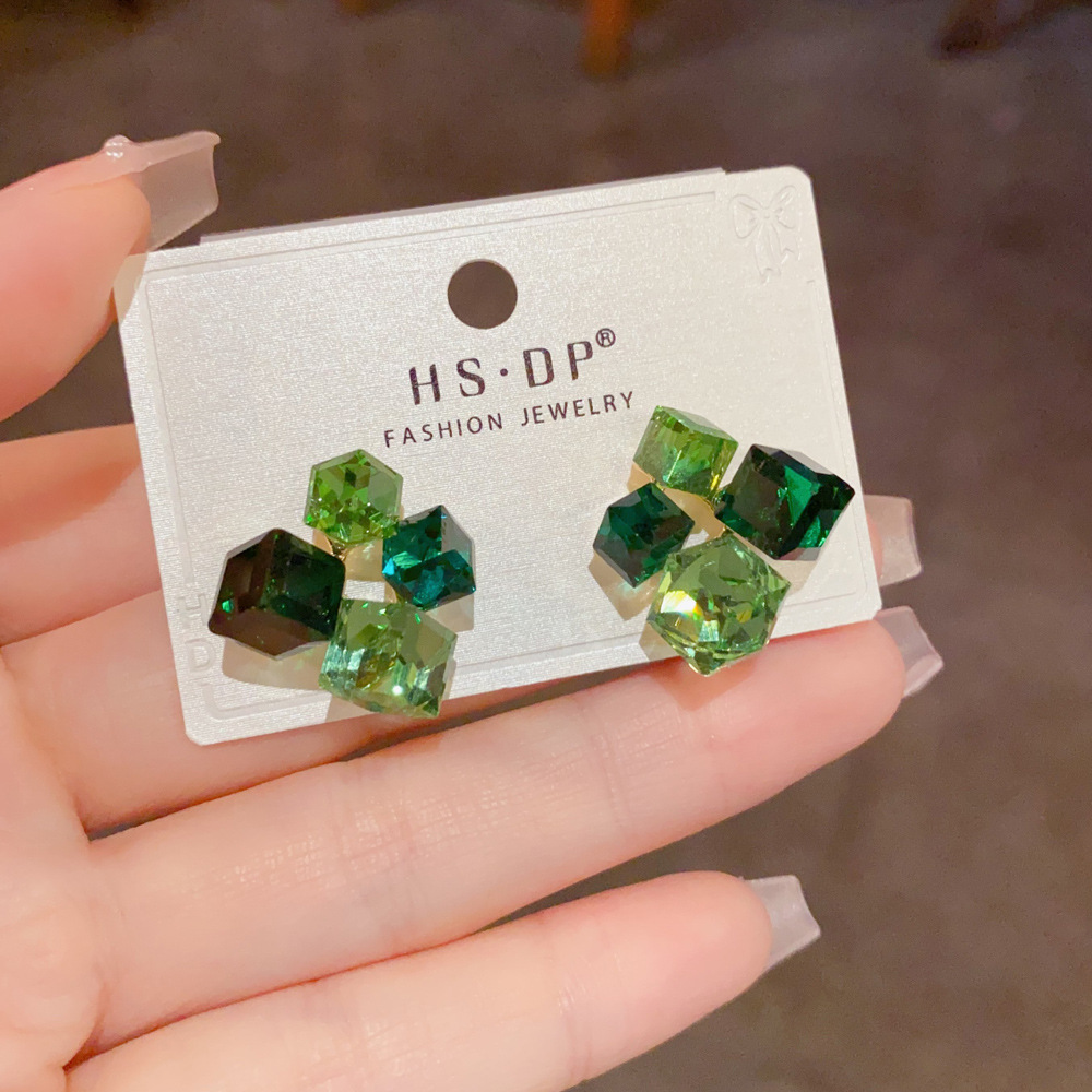 Brincos de Cubo Geométrico Ver - Cluster Stud Ear avaliação e preço